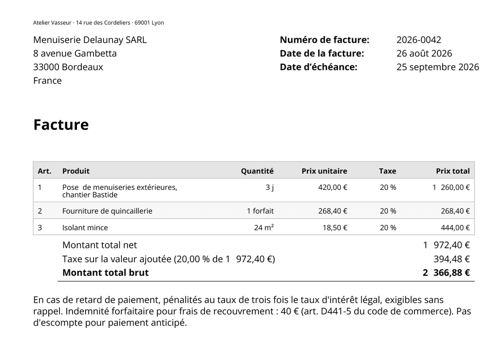 Facture au format Factur-X : en-tête vendeur et client, trois lignes de prestation avec leurs unités, totaux hors taxes, TVA et total TTC, puis les mentions de pénalités de retard.